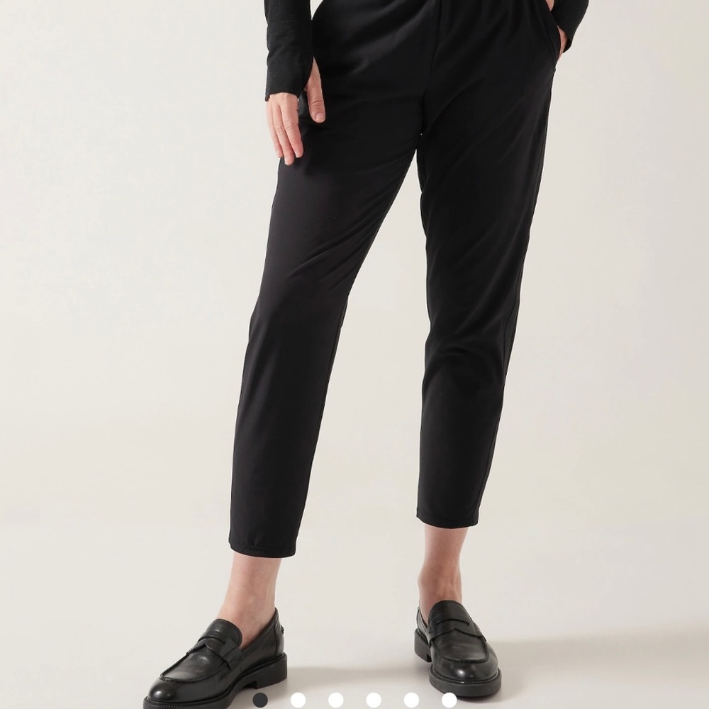 Athleta Nolita Slim Tapered Crop Pant